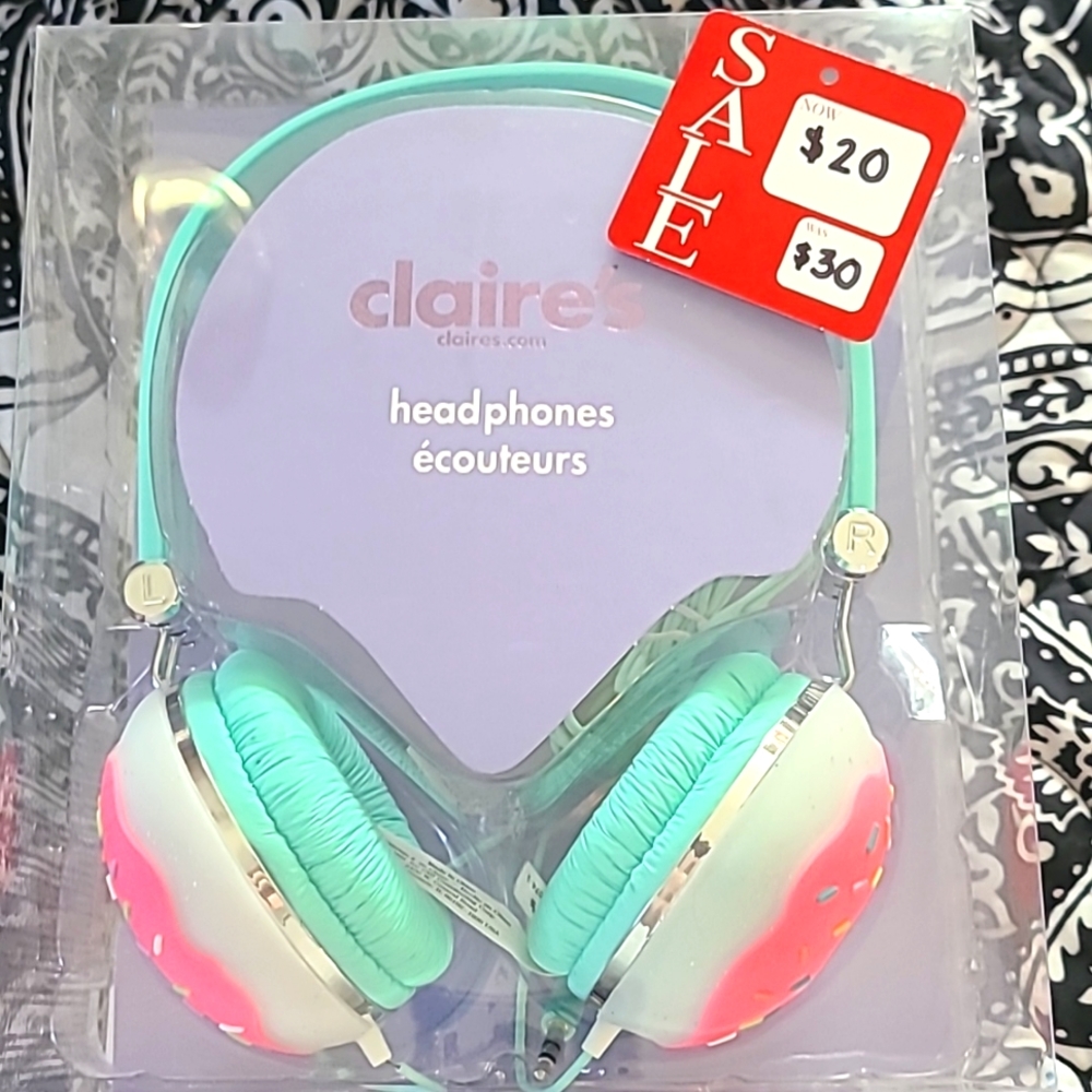 Head phones